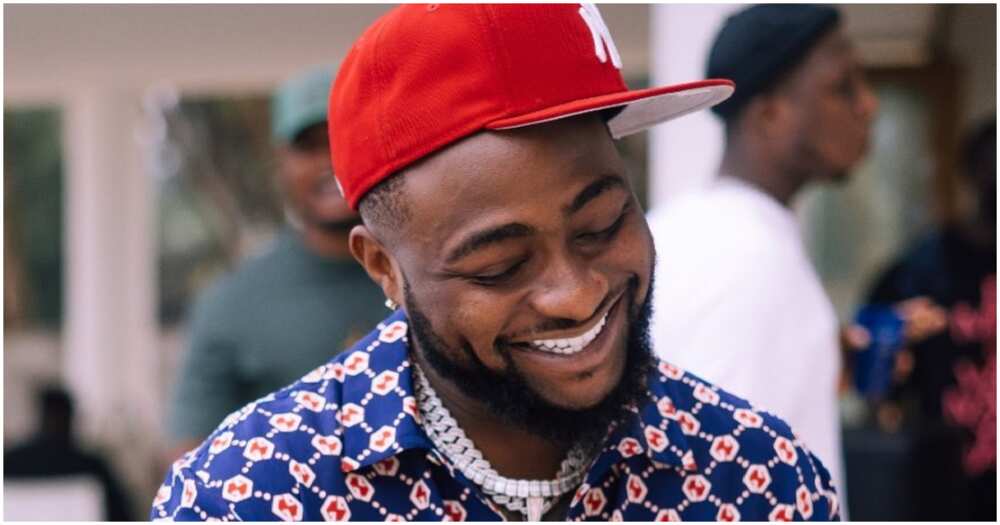 Man corrects Davido's grammatical blunder