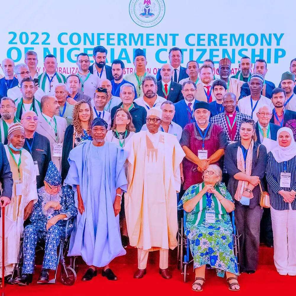 Buhari confers citizenship to 285 Foreigners