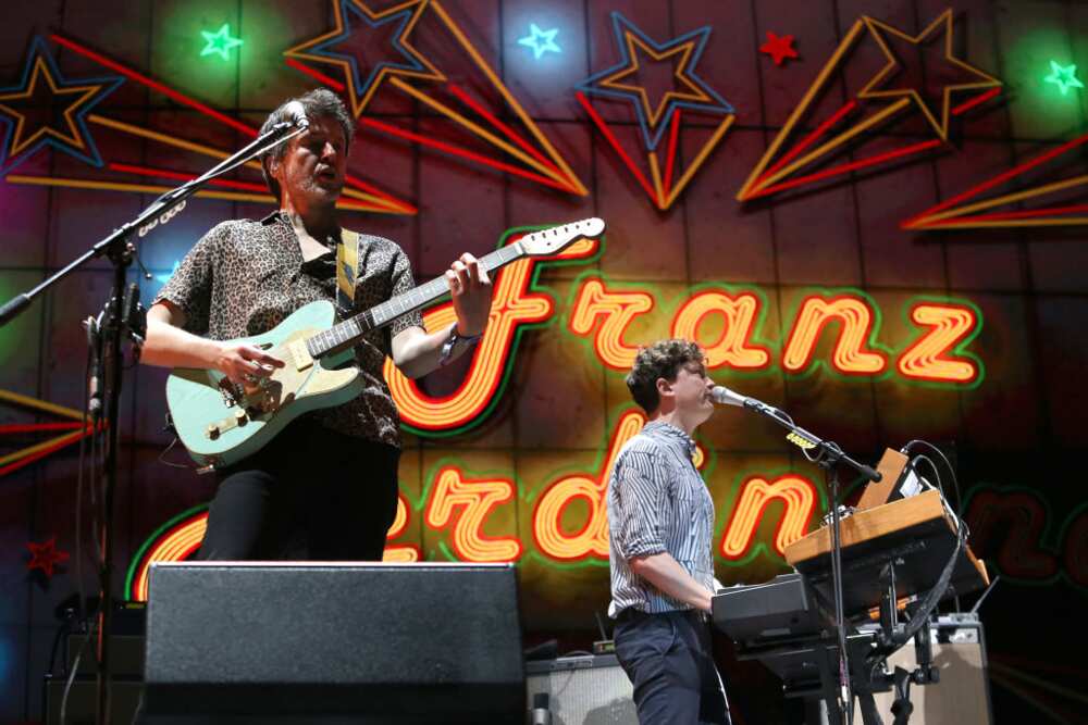 Alex Kapranos: chanteur de Franz Ferdinand, amant de Clara Luciani Alex Kapranos: chanteur de Franz Ferdinand, amant de Clara Luciani