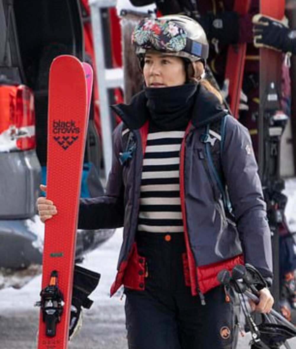 Princess Mary of Denmark celebrates 48th birthday skiing in Switzerland ...