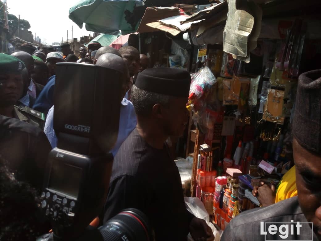 Vice President Yemi Osinbajo has activated TraderMoni initiative in Obalende, Makoko and Oyingbo areas of Lagos state. Photo credit: Aanu Adegun