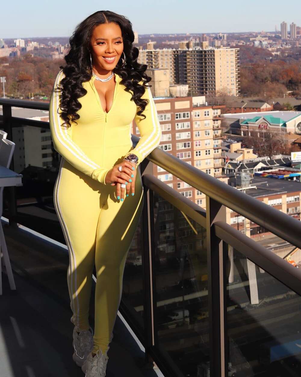 Angela Simmons age