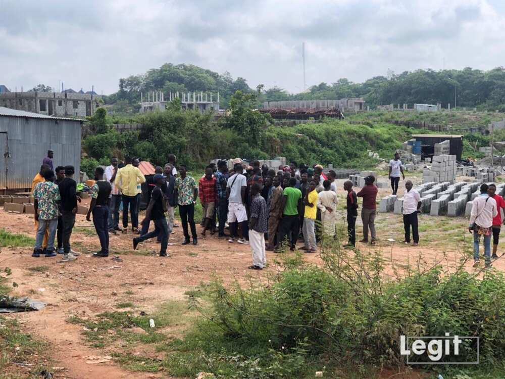 HAPPENING NOW: Heavy police presence at Lagos COZA church as Nigerians protest against Fatoyinbo (photos)