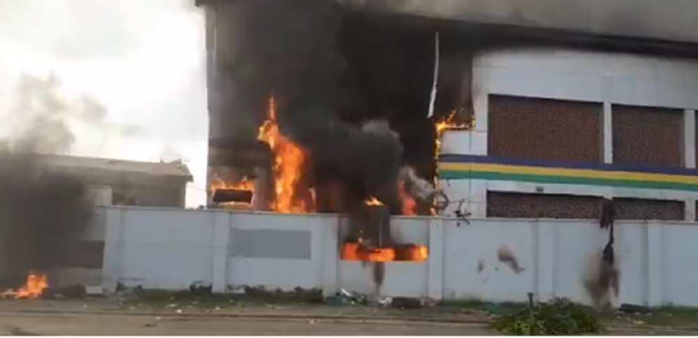 EndSARS protest: Hoodlums set Lagos police station ablaze