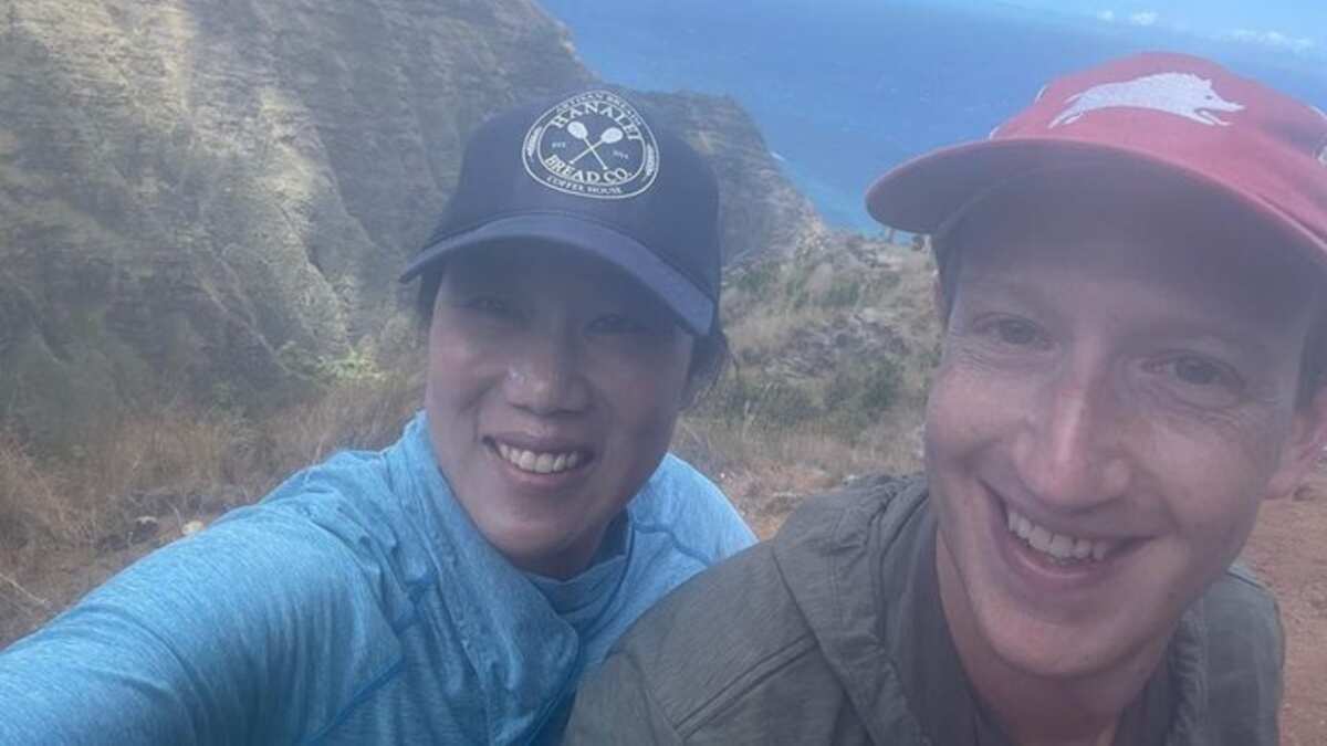 No Gucci or Versace: Humble photo of billionaire Facebook founder Mark Zuckerberg and wife melts hearts