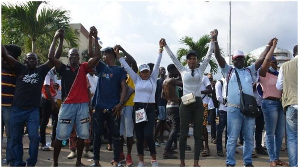 BREAKING: Tension as #Endsars Memorial protest gets rowdy, police fire teargas to protesters