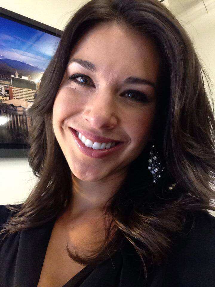 Smiling Ana Cabrera