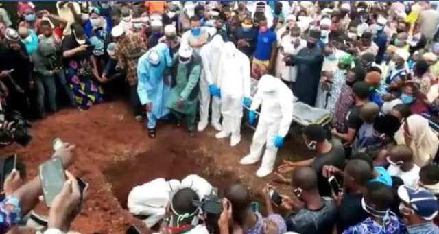 Wahab Adegbero: Tears, sorrow as late Ondo commissioner who died of COVID-19 laid to rest
