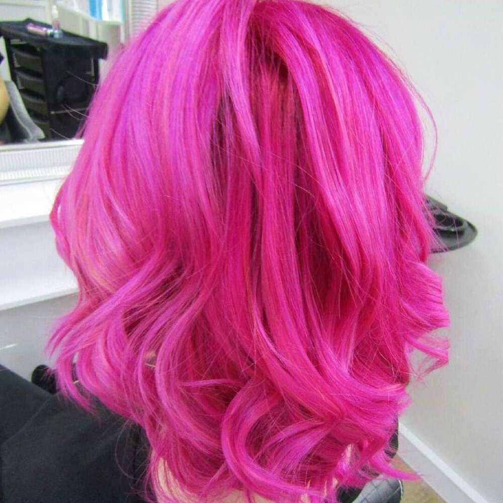 hot pink hair