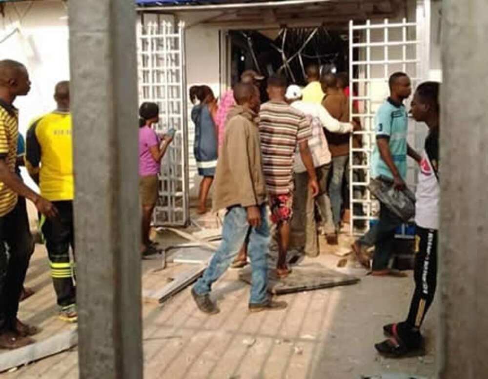 Breaking: Four killed as robbers invade two banks in Ondo