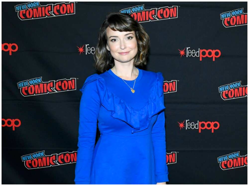 milana vayntrub's relationship