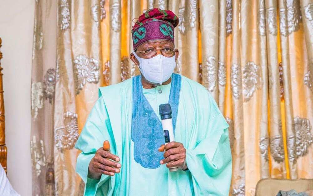 Wata sabuwa: Tinubu ya ce kowa ya sani, katin zaben da ake dashi yanzu ya riga lalace