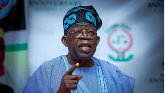Da Dumi-Dumi: Tinubu Ya Umarci Jami'an DSS Da Su Bar Ofishin EFCC Cikin Gaggawa