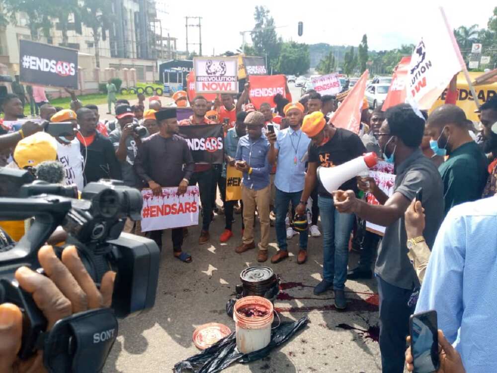 Nigerians want SARS unit scrapped amid public outrage - Poll shows Nigerians want SARS unit scrapped amid public outrage - Poll shows