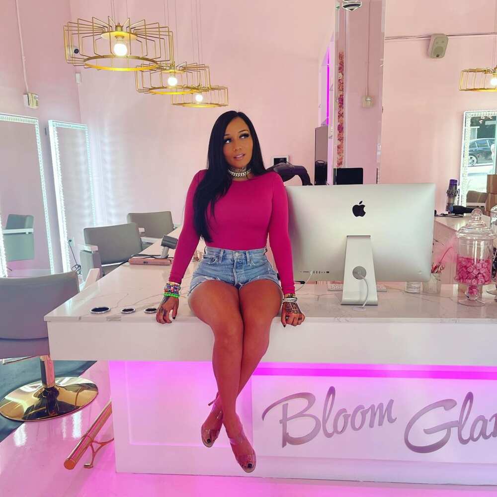 Nia Guzman’s biography: what is known about Royalty Brown's mother? Nia Guzman’s biography: what is known about Royalty Brown's mother?