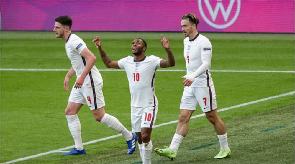 Raheem Sterling’s Early Goal Was Enough for England Beat Czech Republic to Top Group D