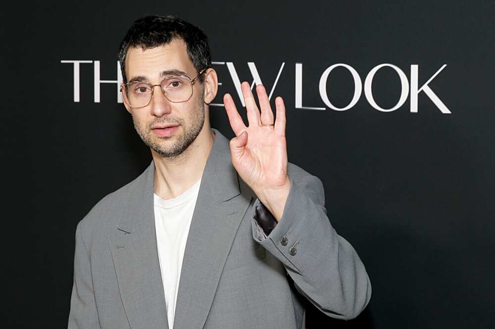 Jack Antonoff waving at an event in New York City