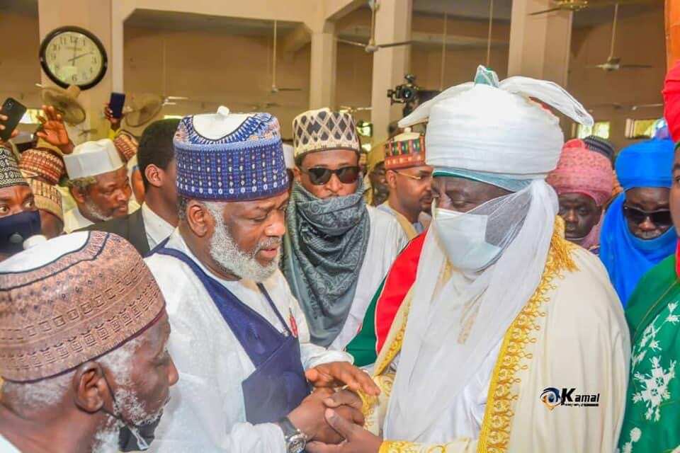 Sarkin Kano, Manyan Malami, daruruwan mutane sun halarci Jana'izar Sheikh Ahmad Bamba Sarkin Kano, Manyan Malami, daruruwan mutane sun halarci Jana'izar Sheikh Ahmad Bamba
