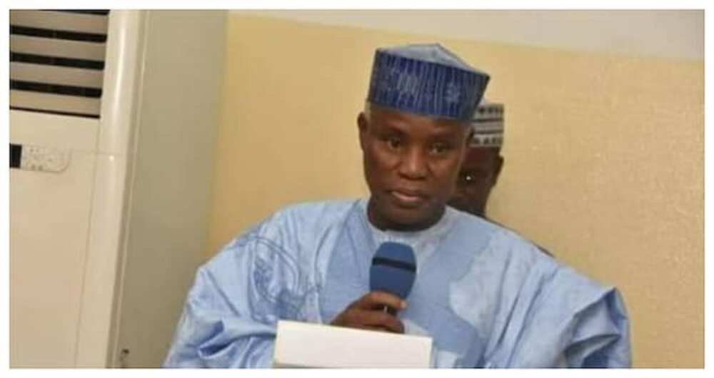 EndSARS: Ministan tsaro ya aike da jan kunne da kakkausar murya ga masu zanga-zanga EndSARS: Ministan tsaro ya aike da jan kunne da kakkausar murya ga masu zanga-zanga