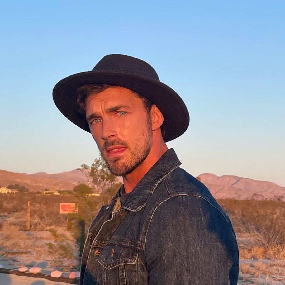 Christian hogue relationship