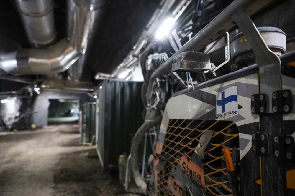 Environmentalists are skeptical underground repositories will be able to safely guard nuclear waste for hundreds of years but there are risks keeping the waste above ground as well Environmentalists are skeptical underground repositories will be able to safely guard nuclear waste for hundreds of years but there are risks keeping the waste above ground as well