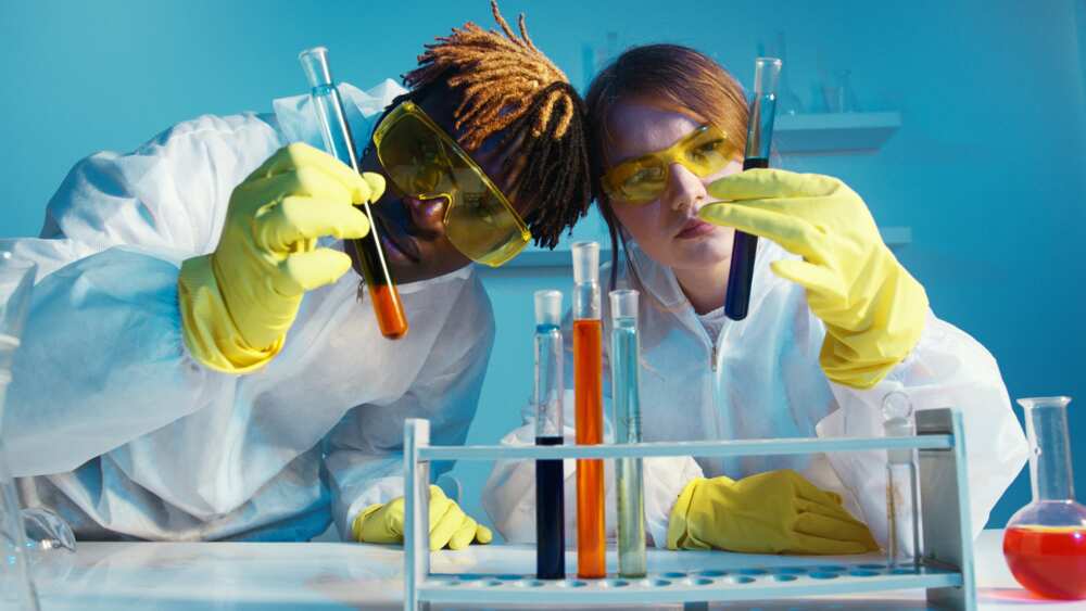 demonstration method of teaching in a science laboratory demonstration method of teaching in a science laboratory