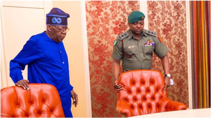 BREAKING: Tinubu holds first security meeting with service chiefs, IGP