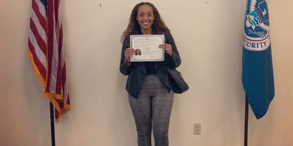 Young lady celebrates US citizenship, many react as she shares adorable photo