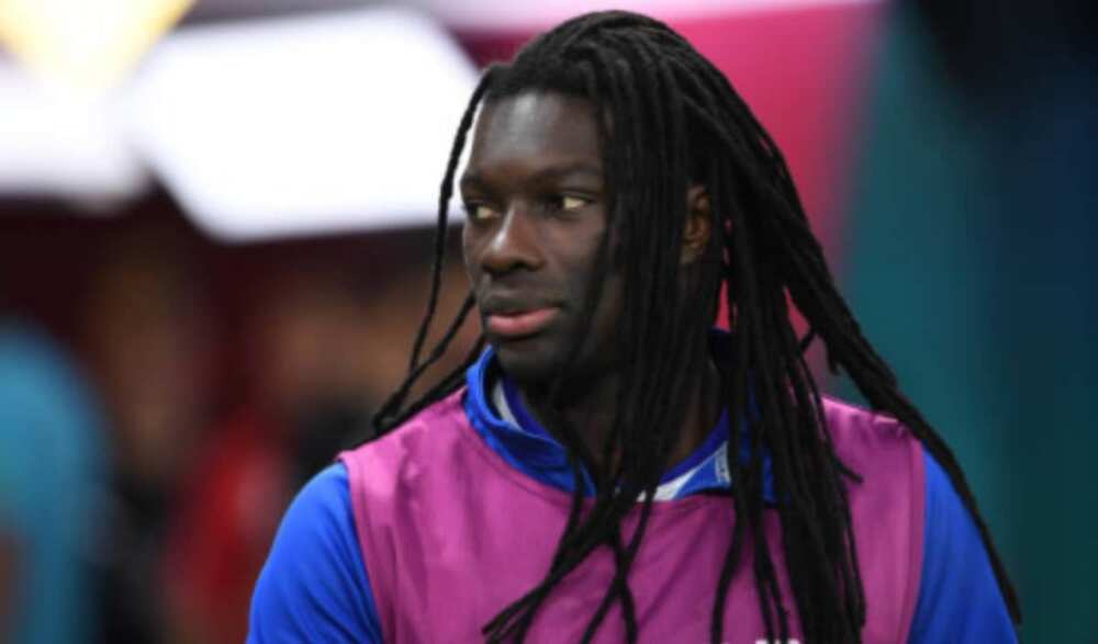 Scary moment as former Premier League star collapses on the pitch during game Scary moment as former Premier League star collapses on the pitch during game