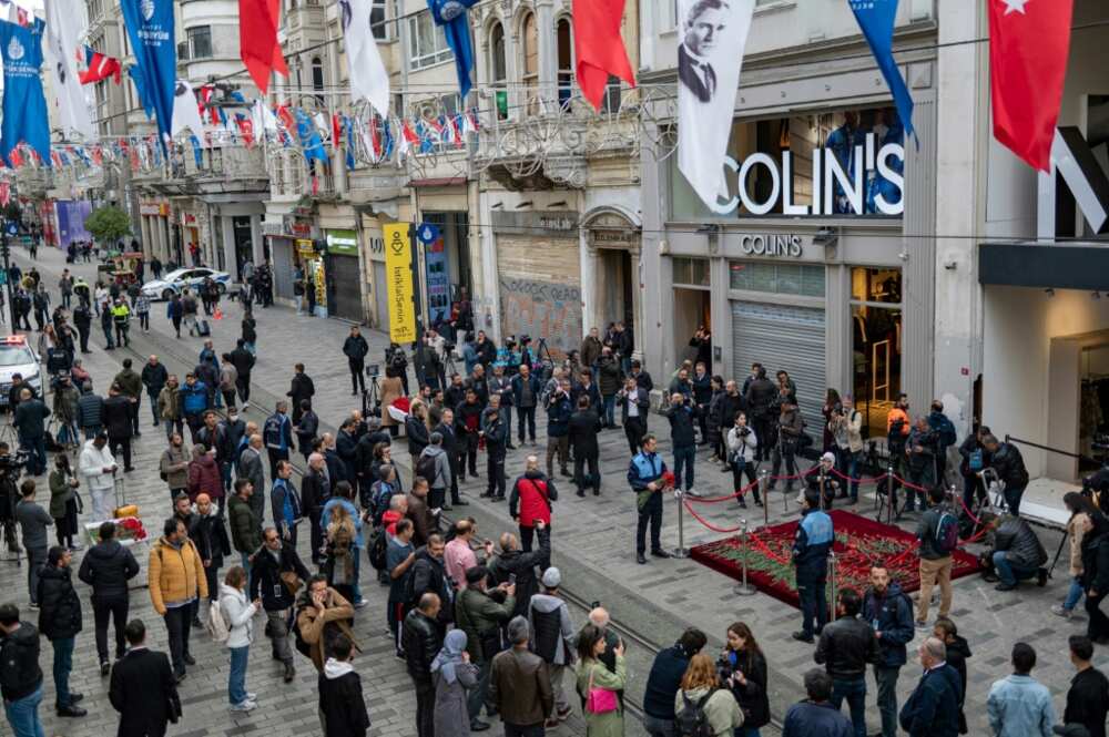 Istiklal Avenue reopened early Monday to pedestrian traffic Istiklal Avenue reopened early Monday to pedestrian traffic