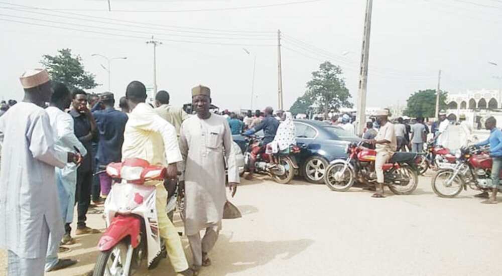 Hotunan yadda aka tsananta tsaro a fadar sabon Sarkin Zazzau