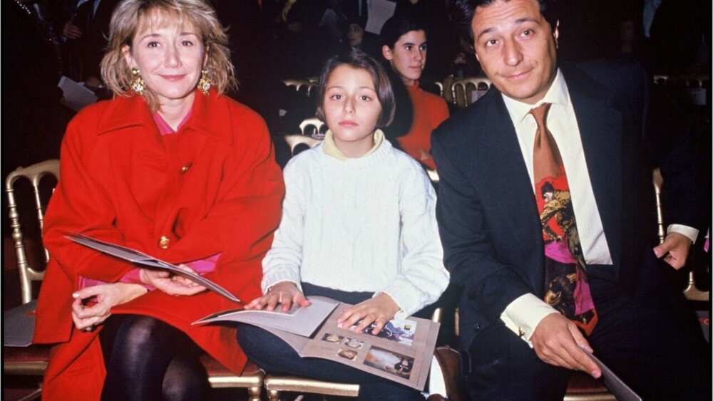 Margot Clavier: Qui est la fille unique de Christian Clavier? Biographie, Photos, Vidéos Margot Clavier: Qui est la fille unique de Christian Clavier? Biographie, Photos, Vidéos