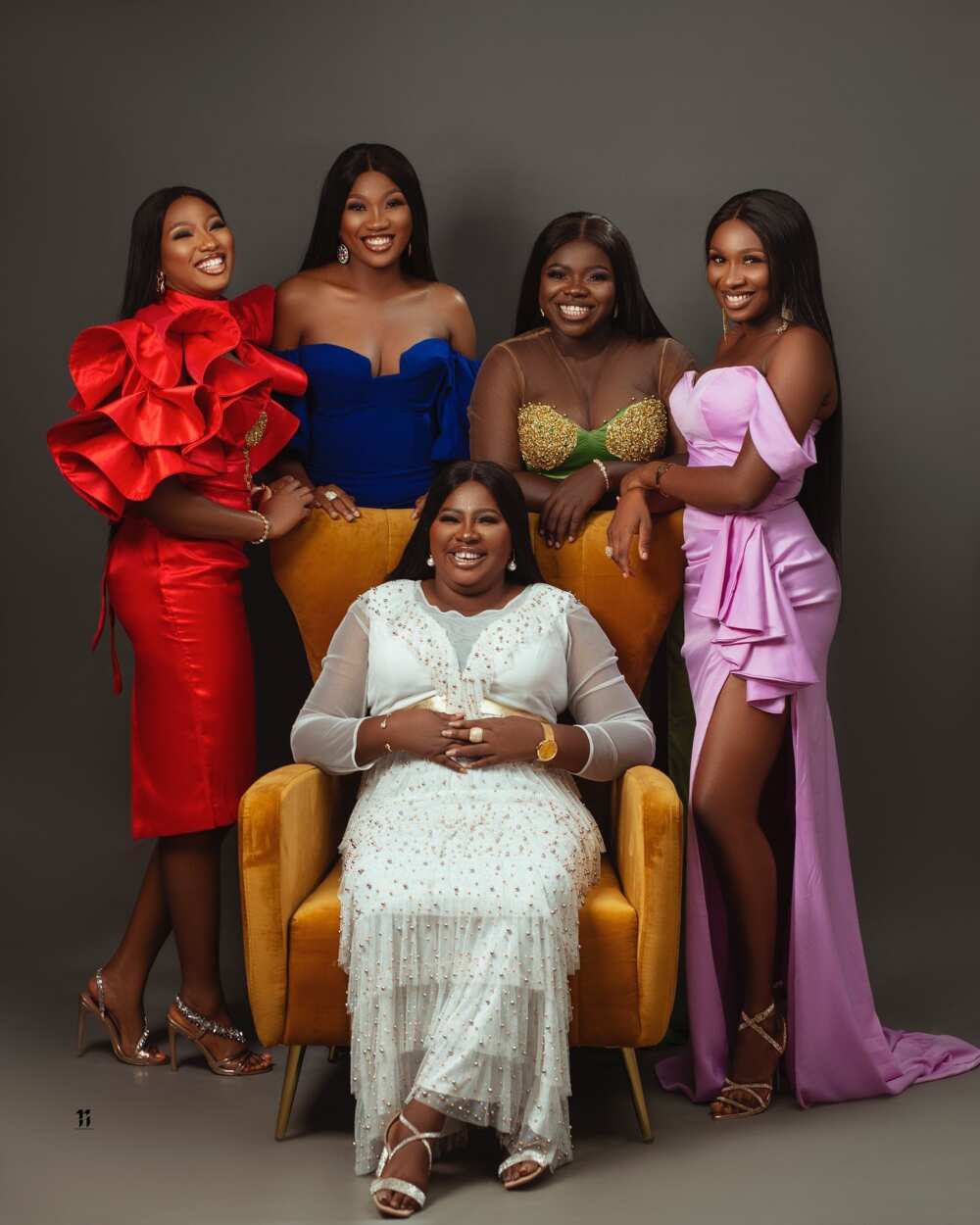How many sisters does Chinenye Nnebe have? How many sisters does Chinenye Nnebe have?