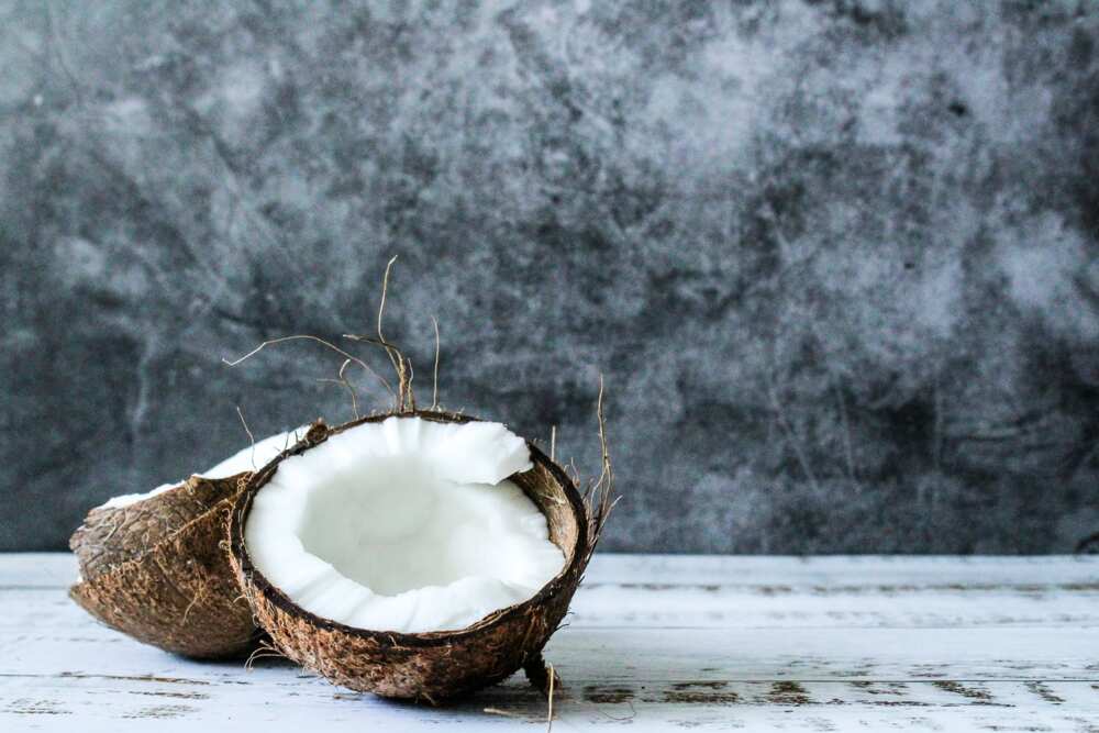 Coconut oil for skin whitening
