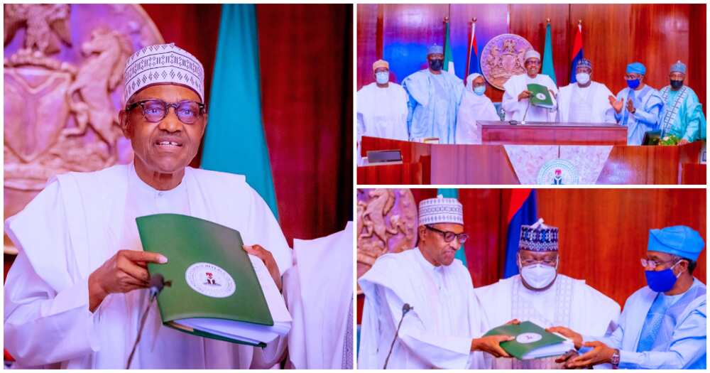 Breaking: Photos Emerge as Buhari Finally Signs Electoral Act Amendment  Bill Into Law - Legit.ng