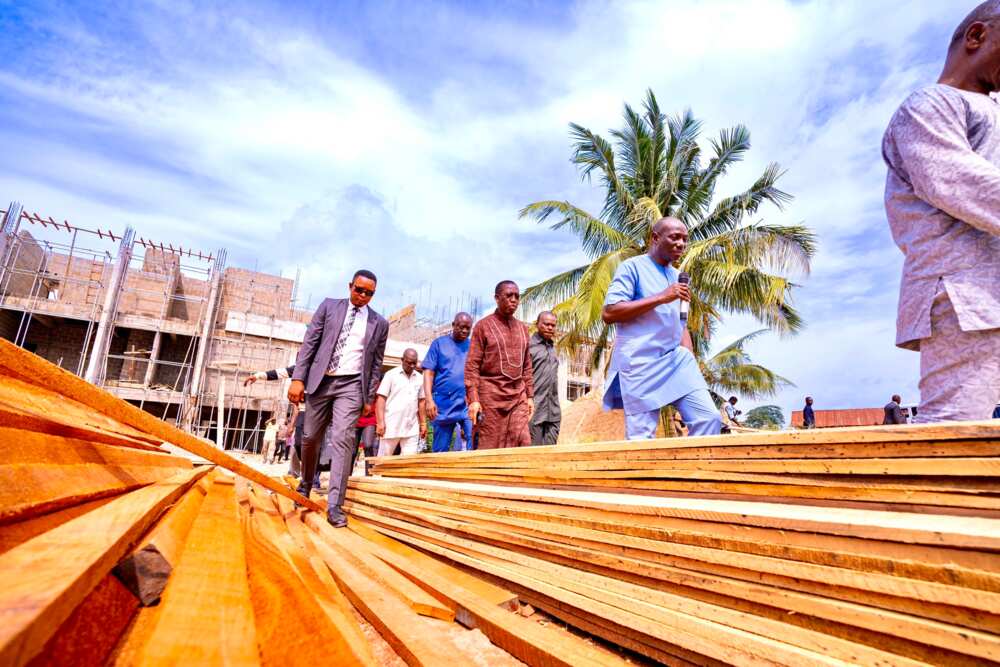 Okowa inspects Okowa inspects