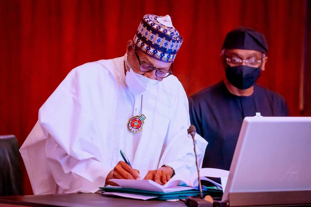 2022 Budget: Buhari Lists 9 ‘Worrisome Changes’ Made by Lawmakers