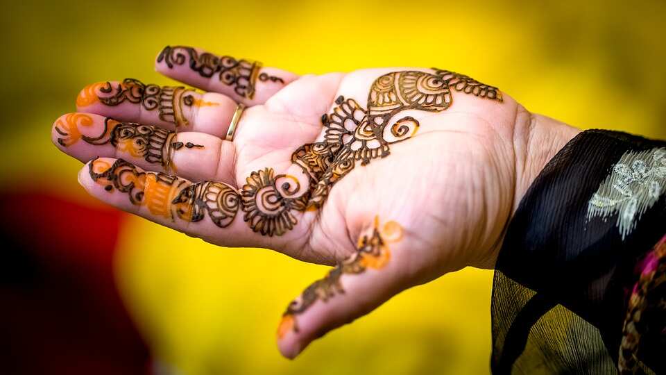 915 African Henna Stock Photos - Free & Royalty-Free Stock Photos from  Dreamstime