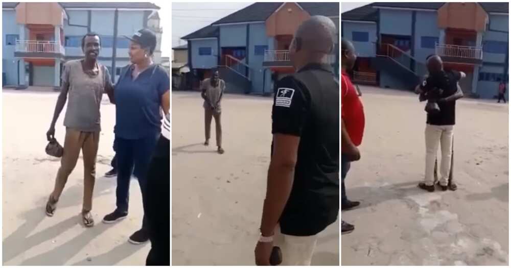 Sweet moment graduates found their old classmate mad on street, hug and take him to hospital Sweet moment graduates found their old classmate mad on street, hug and take him to hospital