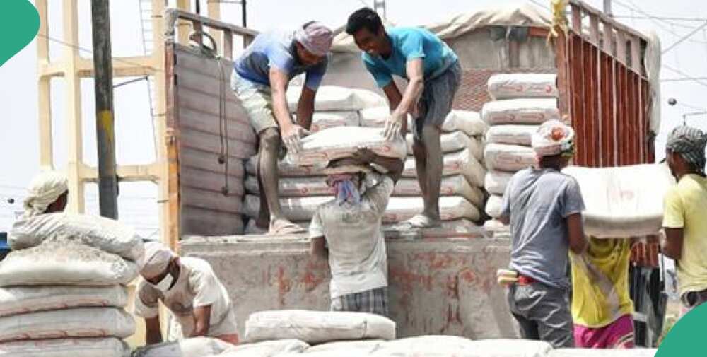 Builders, Nigerians React to Reported Plan to Increase Cement Price in 2024