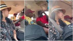 "God bless you": Oyinbo lady makes taxi driver smile after LASTMA officer spoilt his day, gives him money