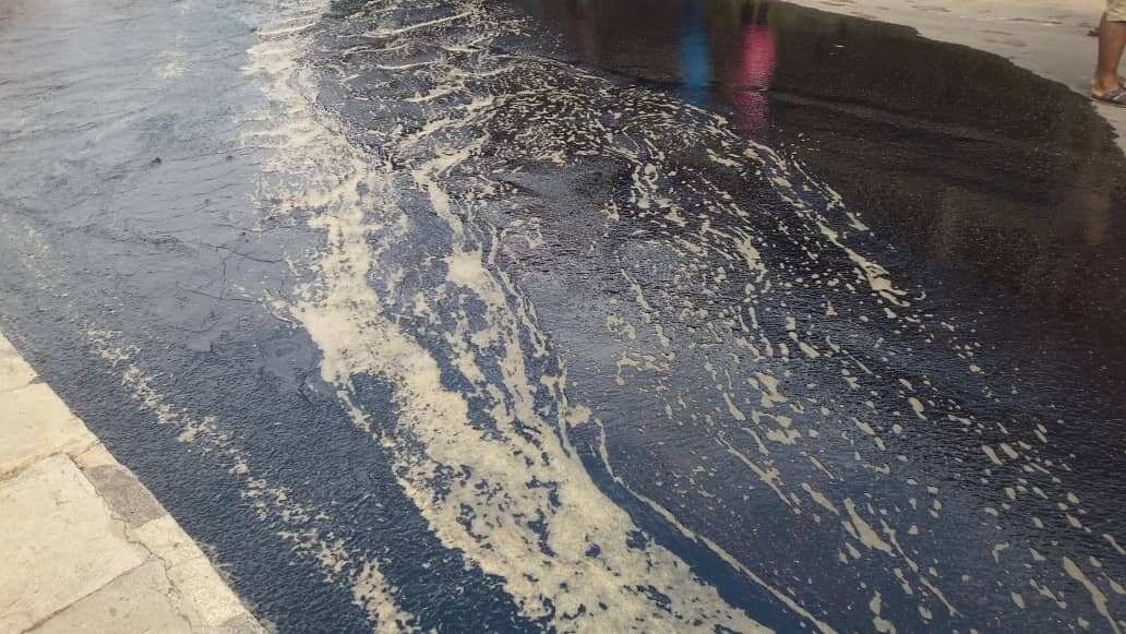 Picture of tanker spill at Etals Avenue beside the first NNPC Oregun Lagos.