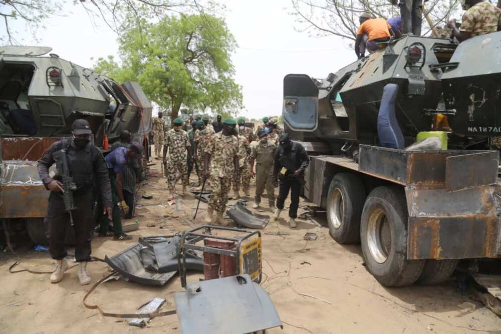 Travellers stranded on Maiduguri-Damaturu highway as soldiers, Boko Haram engage in gun battle