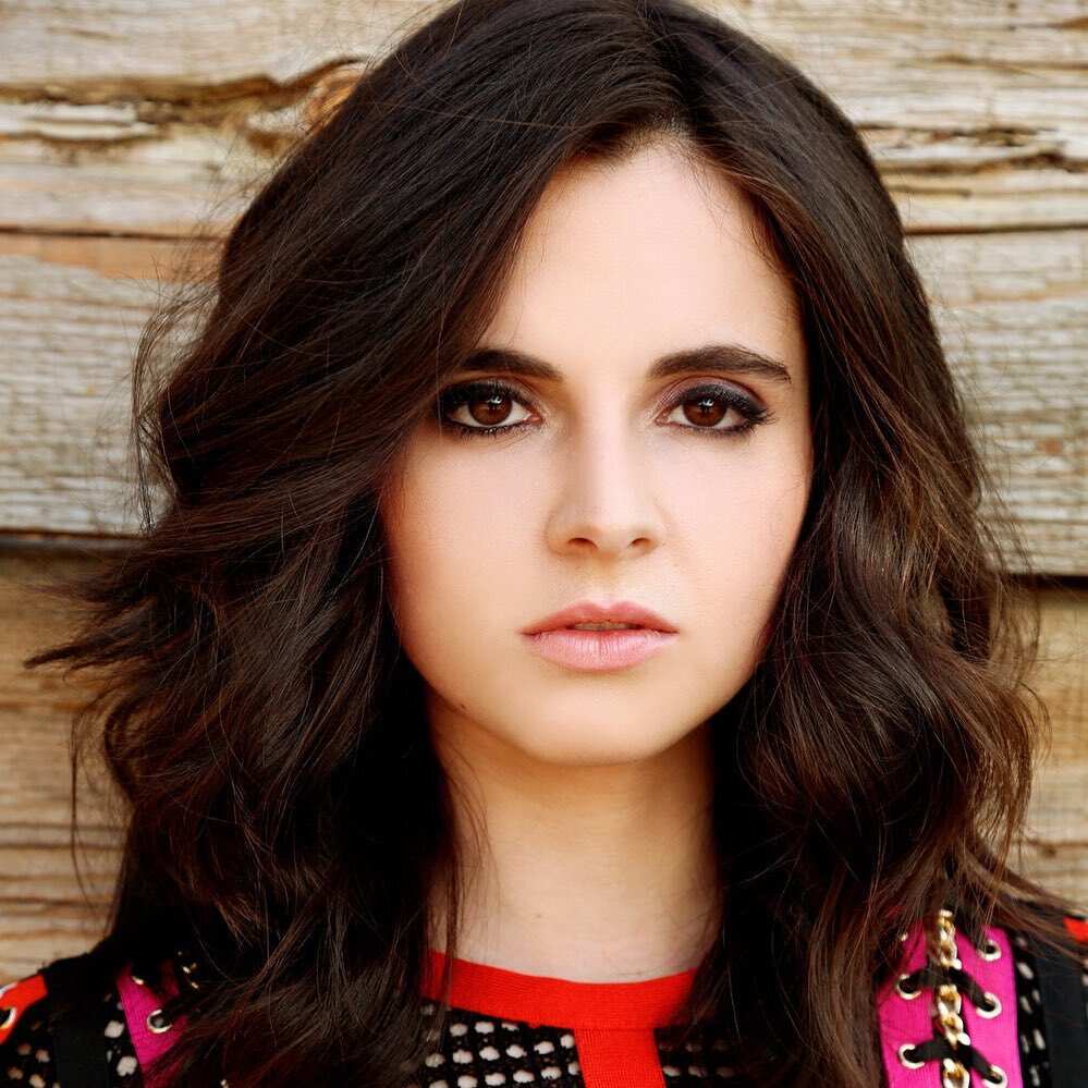Vanessa Marano's age Vanessa Marano's age