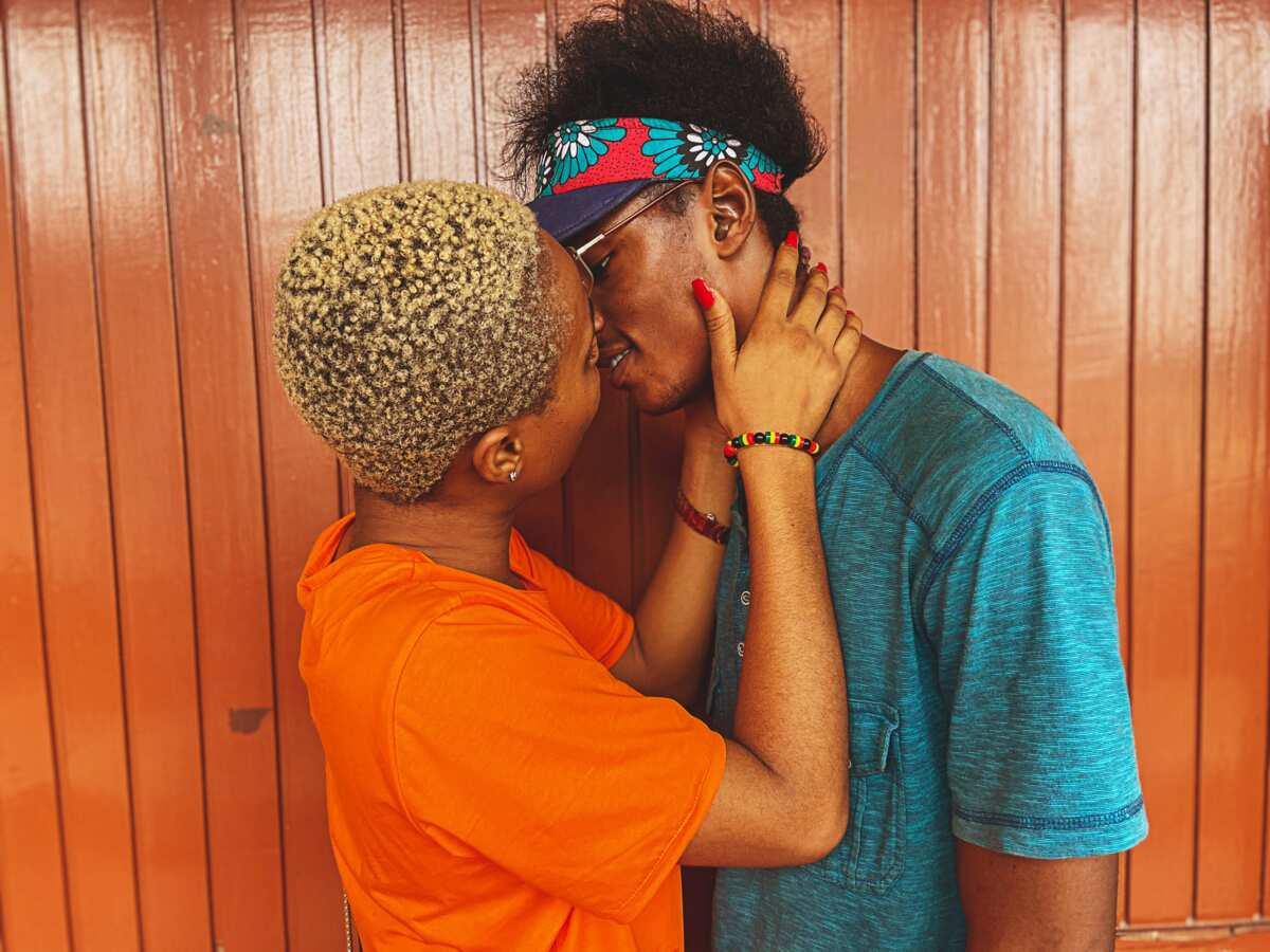 How To Kiss A Man: 15 Types Of Kisses Guys Like