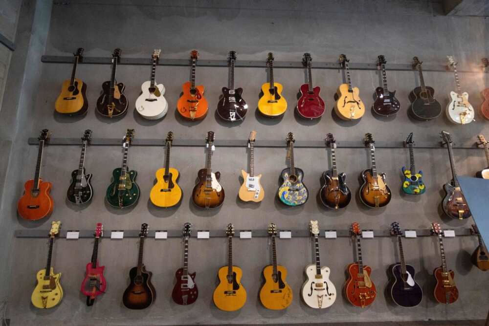 Comment apprendre la guitare seul: 10 conseils essentiels Comment apprendre la guitare seul: 10 conseils essentiels