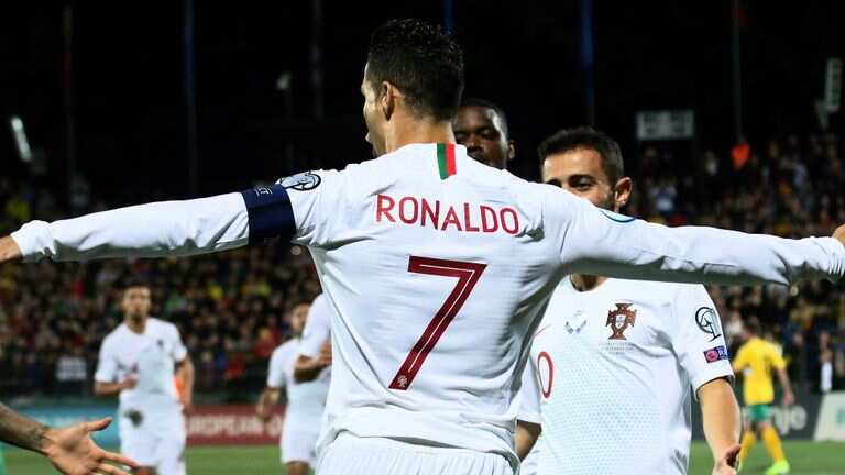 Ronaldo Ya Dirka Kwallo 4 Shi Kadai A Wasan Da Portugal Ta Casa Lithuania