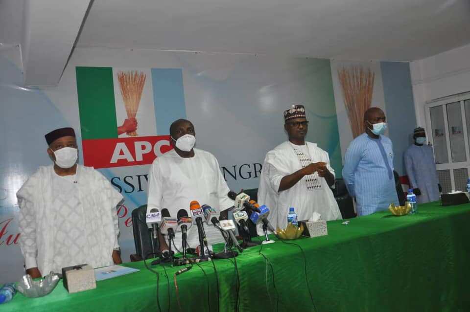 Sauya sheka: Ba a tilastawa Matawalle, Ayade, da sauransu ficewa daga PDP ba, APC ta mayar da martani ga Sauya sheka: Ba a tilastawa Matawalle, Ayade, da sauransu ficewa daga PDP ba, APC ta mayar da martani ga