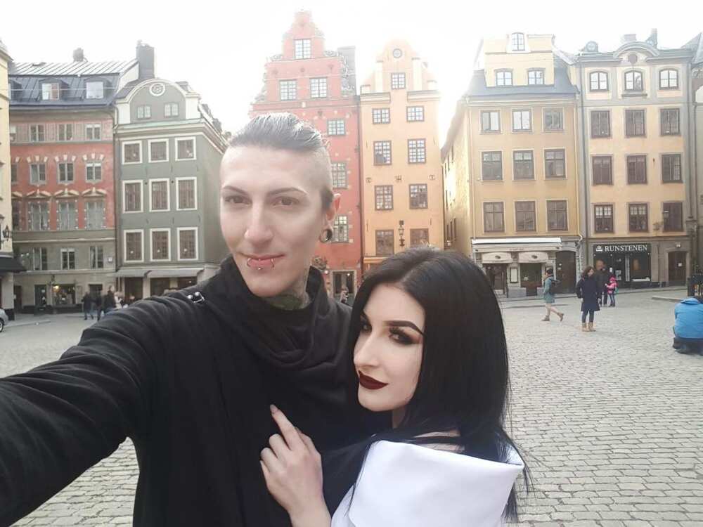 Chris Motionless (Cerulli) biography: Age, height, wife, daughter - Le