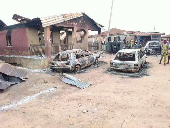 Death toll in Oyo Massacre rises to 45, as gunmen burn 60 houses, destroy over 160 vehicles